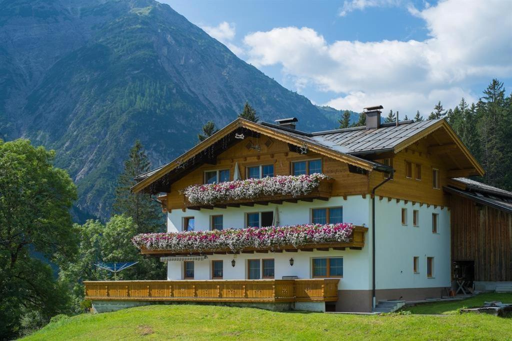 Alpenview Lechtal Apartment Holzgau Exterior photo